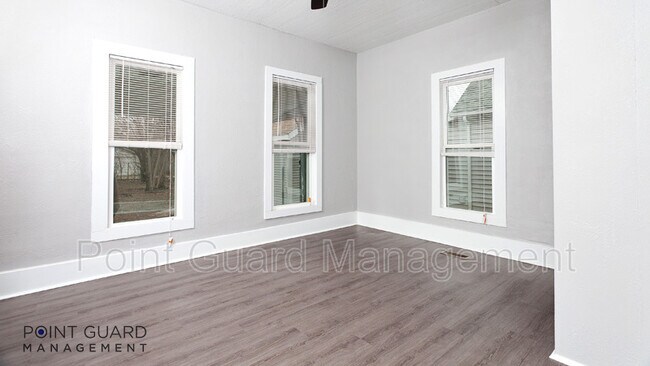 Foto del edificio - 226 S Millwood Ave