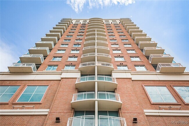 Building Photo - 301 Virginia St