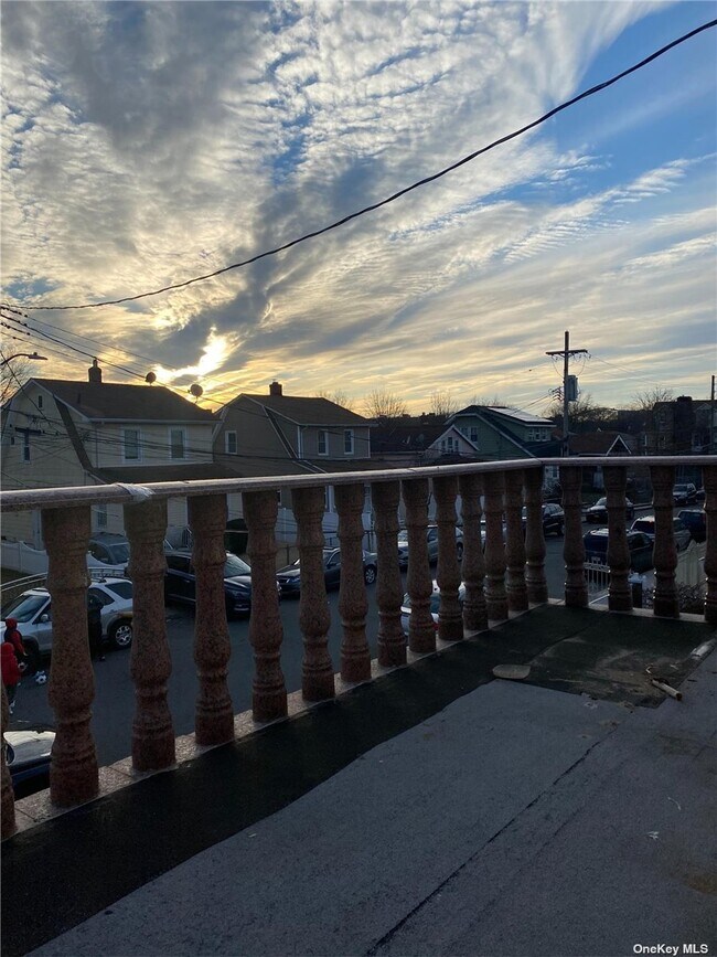 Foto del edificio - 131-37 Mathewson Ct