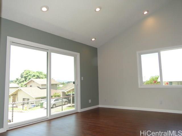 Building Photo - 45-522-522 Malio Pl
