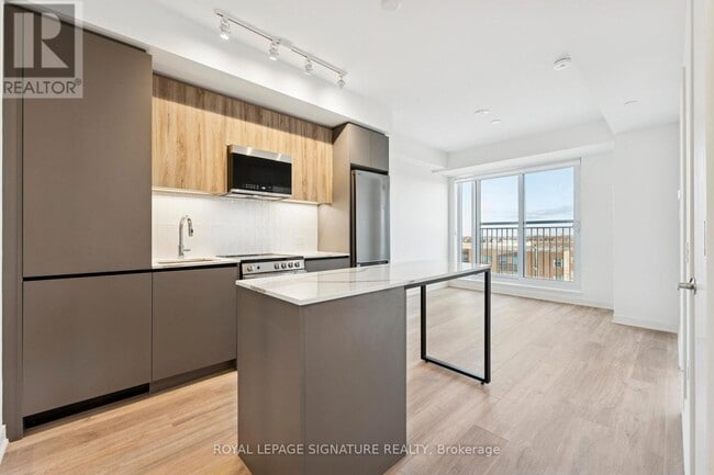 Photo du bâtiment - 20 All Nations Dr