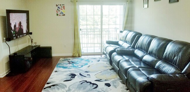 Foto del edificio - 624 Strassle Way