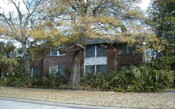 Foto principal - 2969 Herschel St
