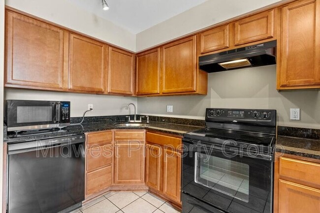 Building Photo - 4244 Chouteau Ave