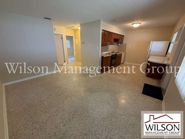Building Photo - 1313 Oregon St