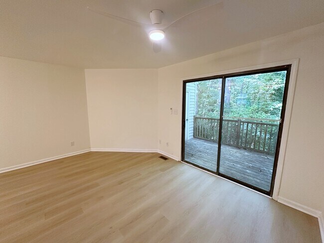 Foto del edificio - 908 Hearthridge Ct