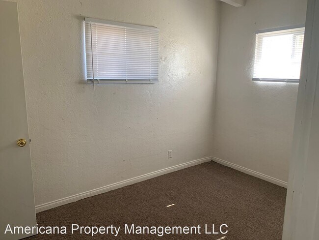 Building Photo - 2 br, 1 bath House - 624 N 11th  St