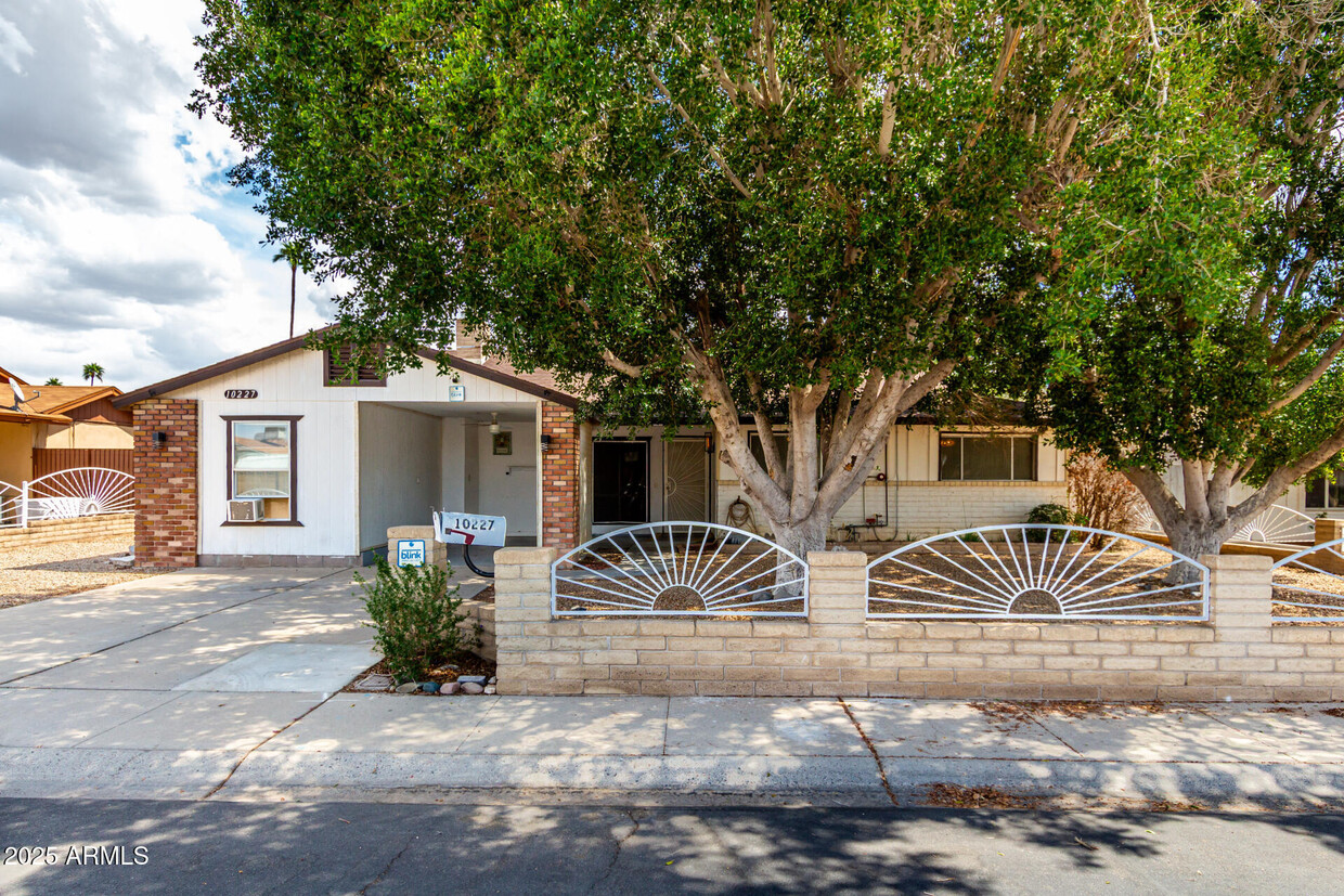 Primary Photo - 10227 N 56th Dr