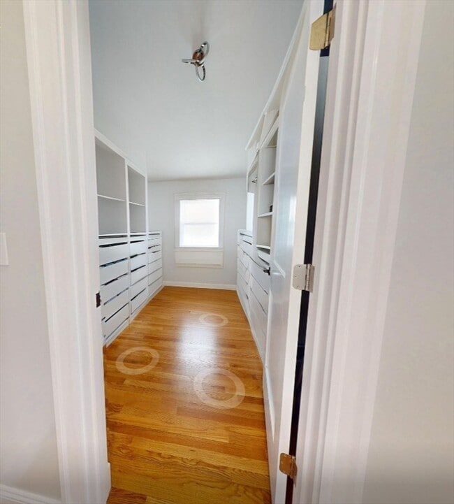 Building Photo - 47 Lasell St