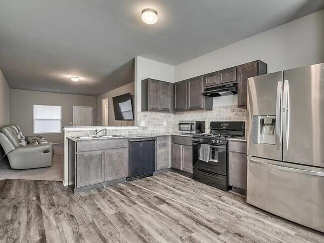 Foto del edificio - 10712 SW 23rd Pl