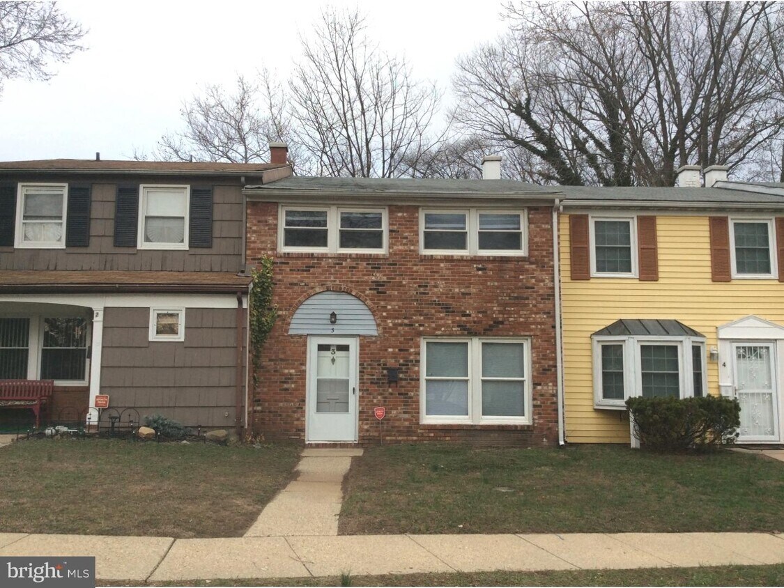 3 Ct, Willingboro, NJ 08046 Townhome Rentals in Willingboro