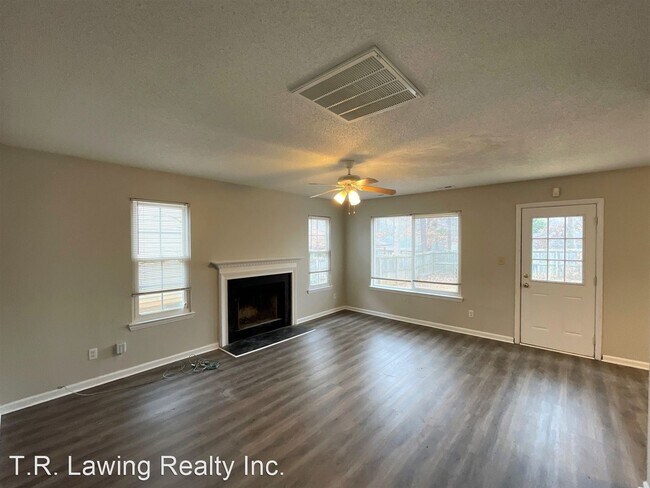 Building Photo - 4 br, 2.5 bath House - 6021 Black Bear Court