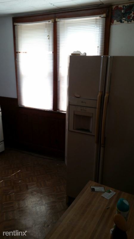 Building Photo - 227 S Moniteau Ave