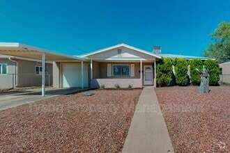 Building Photo - 3321 Cardenas Dr NE