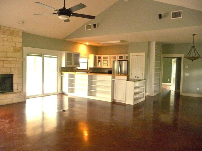 Building Photo - 2900 Mt Sharp Rd