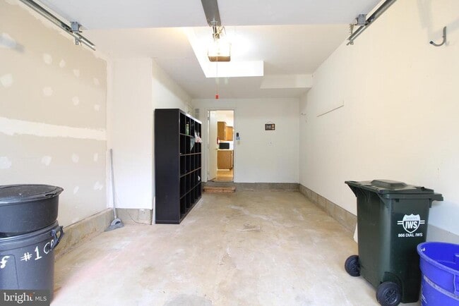 Building Photo - 30 Chicopee Dr