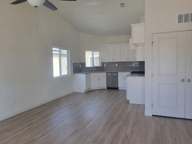 Foto del edificio - 8500 Grandy St