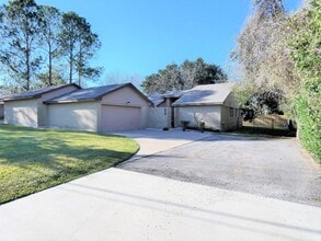 Building Photo - 604 Golfview Dr
