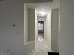 Building Photo - 165 Crown Dr