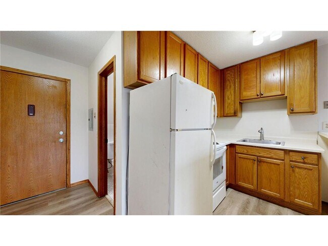 Foto del edificio - 2216 Pleasant Ave