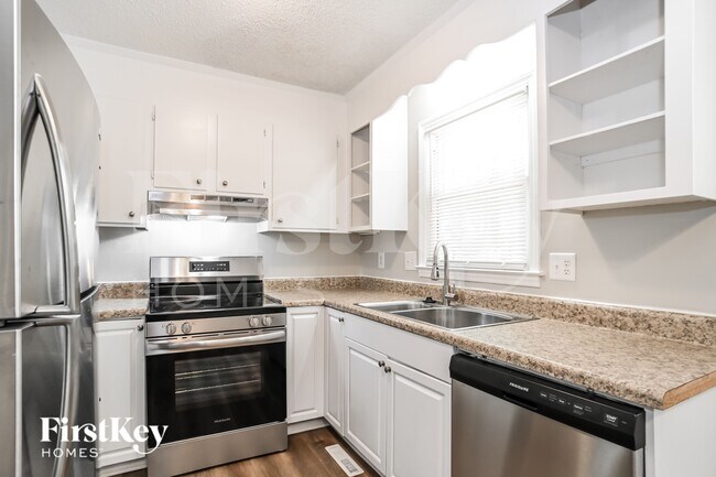 Building Photo - 5721 Trotters Ridge Rd