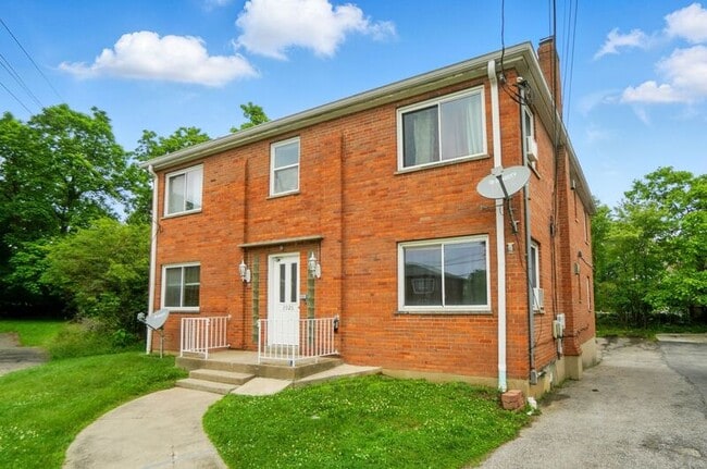 Building Photo - 3926 E Gatewood Ln