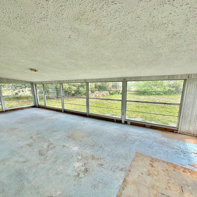Foto del edificio - 2175 Conway Blvd