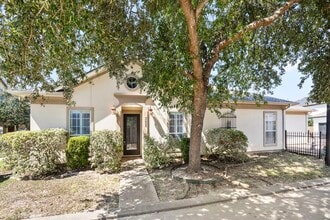 Building Photo - 3429 Clearview Cir