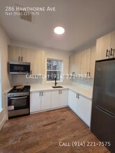 Building Photo - 286 Hawthorne Ave