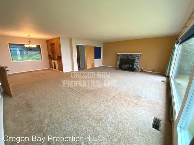 Building Photo - 3 br, 2 bath House - 91501 Cape Arago Hwy