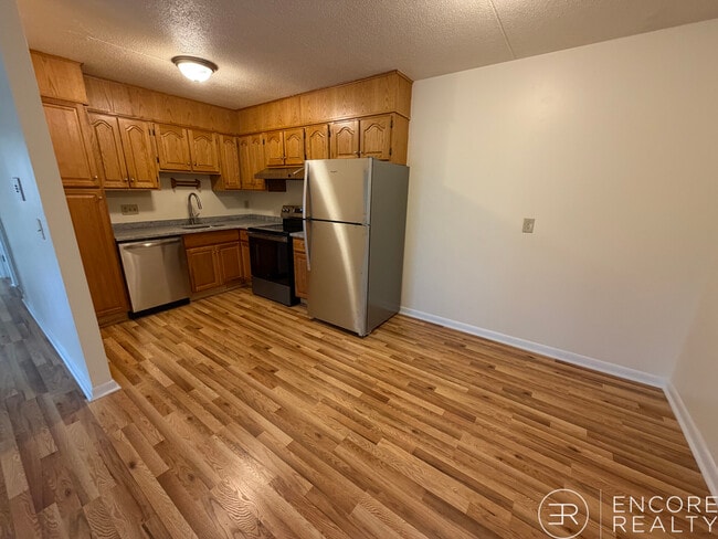 Building Photo - 79 Sutherland Rd