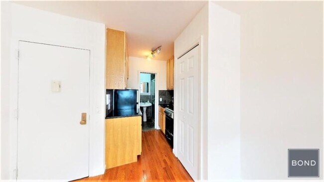 Foto del edificio - 0 bedroom in Manhattan NY 10003