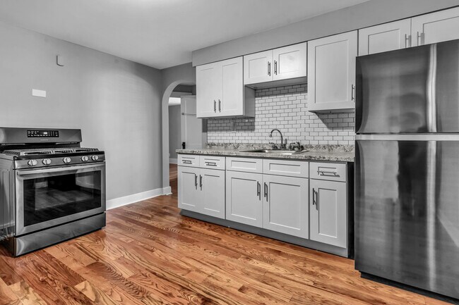 Building Photo - 96 Cottage St