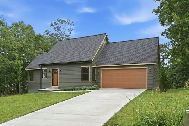 Building Photo - 14 Marisco Ln