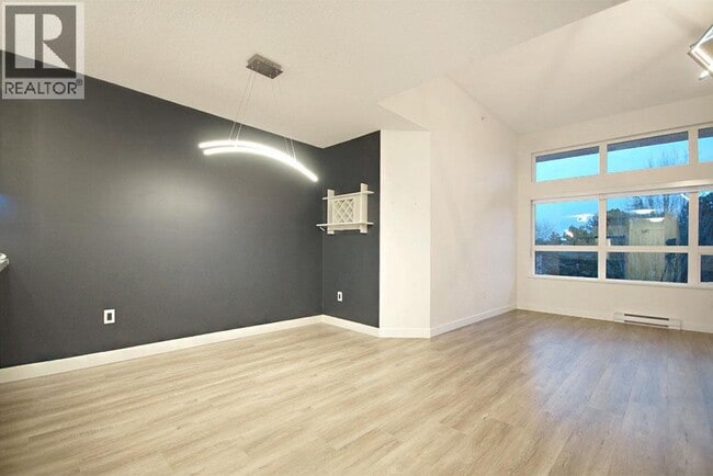 Building Photo - 8600 Park Rd