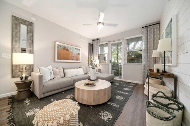 Building Photo - Cortland Delray Station