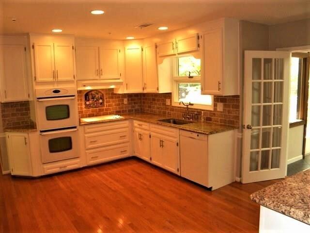 Building Photo - 1175 Oakhaven Dr