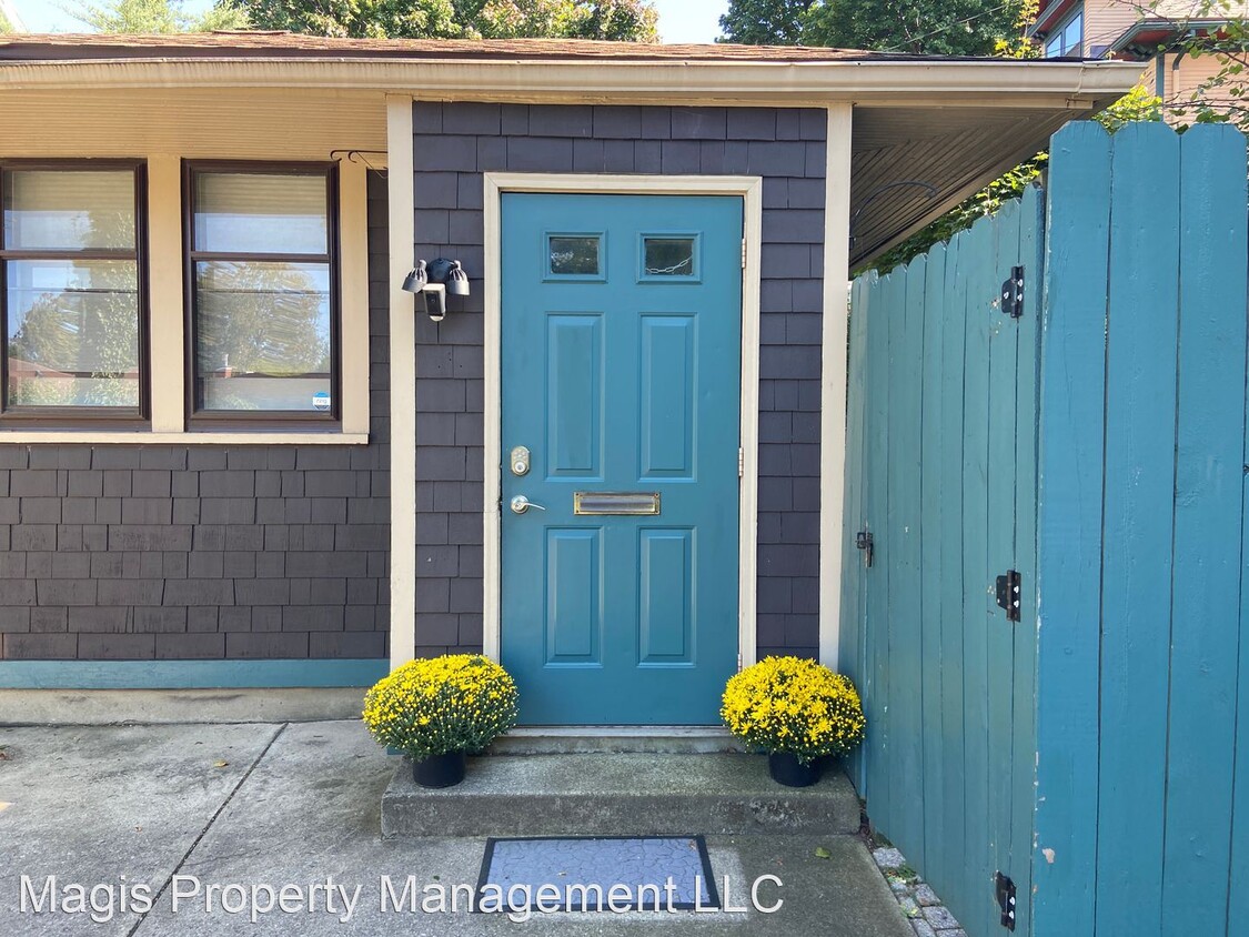 Primary Photo - 1 br, 1 bath House - 273 Crescent Ave. #1/...