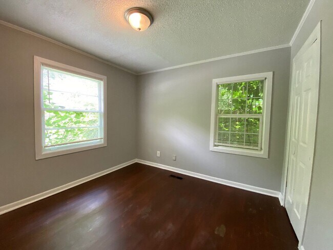 Foto del edificio - 3492 Venable Rd