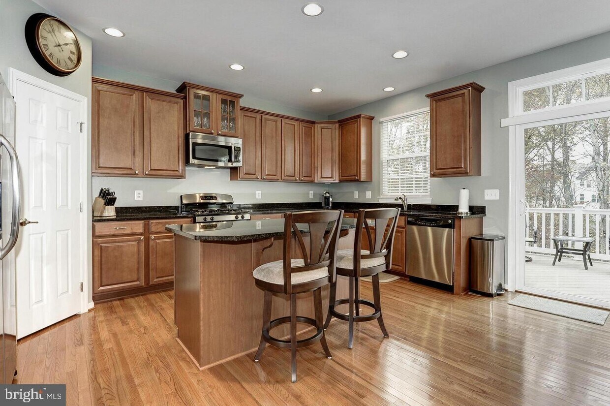 4323 Wisley Turn, Woodbridge, VA 22192 Townhome Rentals in Woodbridge