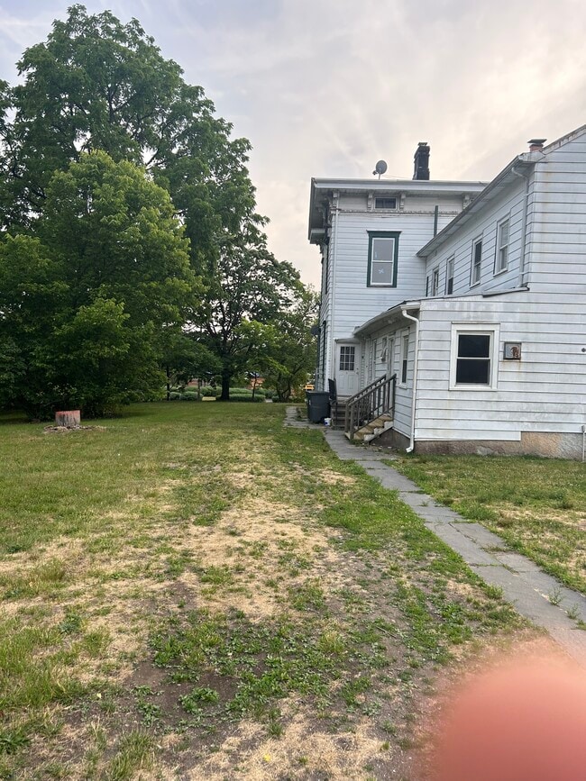 Building Photo - 1530 Pennington Rd