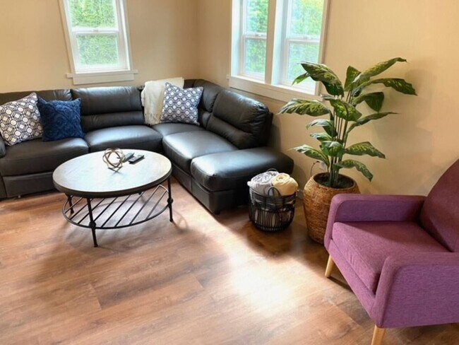 Foto del edificio - 5171 Anderson Rd