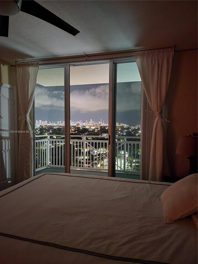 Foto principal - 2665 SW 37th Ave
