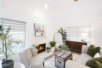 Building Photo - 14151 Montfort Dr