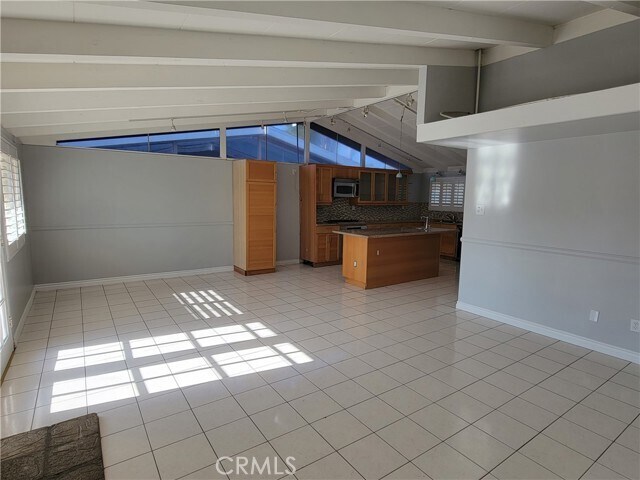 Building Photo - 10941 Groveside Ave
