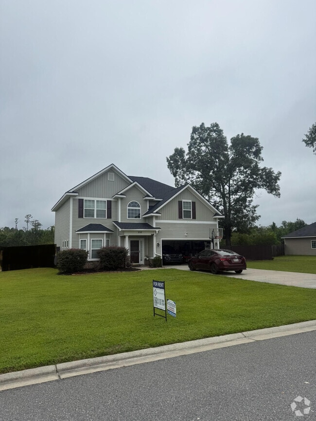 Building Photo - 292 NE Highland Pony Way