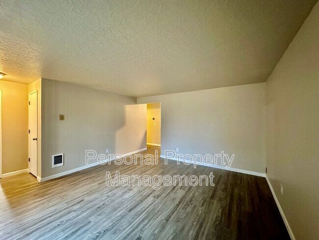 Foto del edificio - 14208 NE 85th St