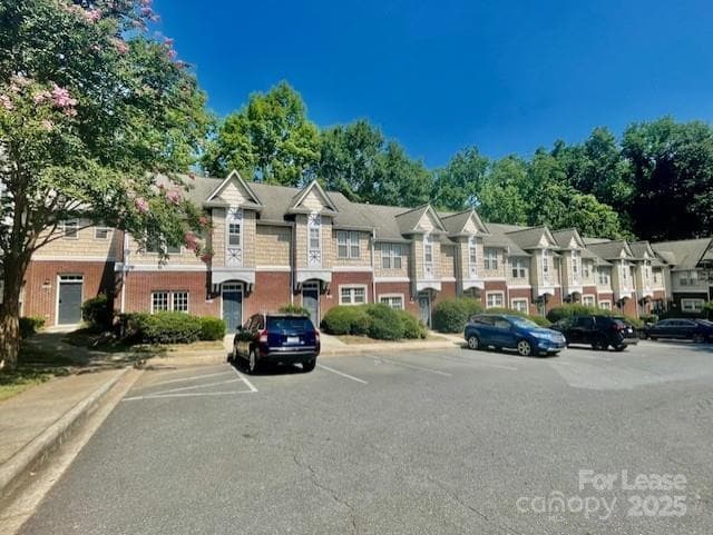 Foto del edificio - 3010 Uxbridge Woods Ct