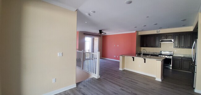 Building Photo - 1895 Dobbin Dr