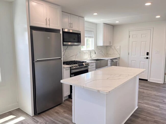 Foto del edificio - 336 Lowell St